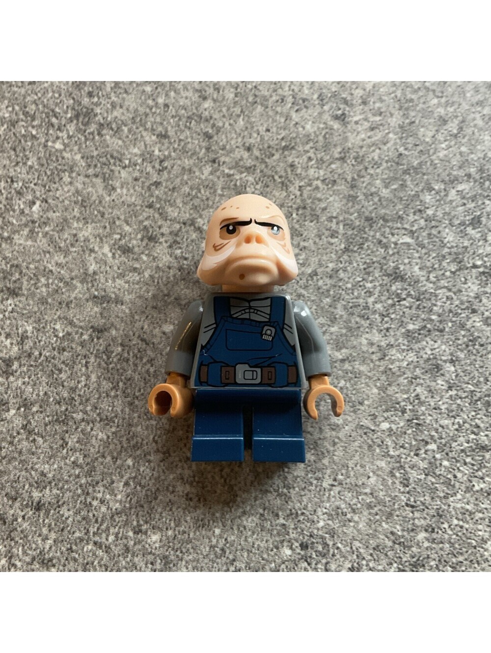 LEGO Star Wars - Ugnaught Dark Blue  Minifigure (Sw0710) - Great Condition! A4